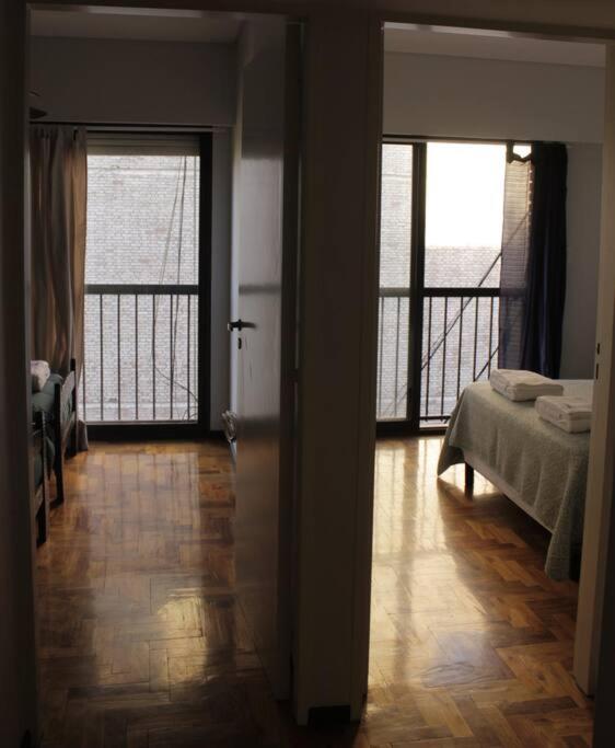 Departamento, amplio, céntrico y confortable. Plaza Independencia - 3