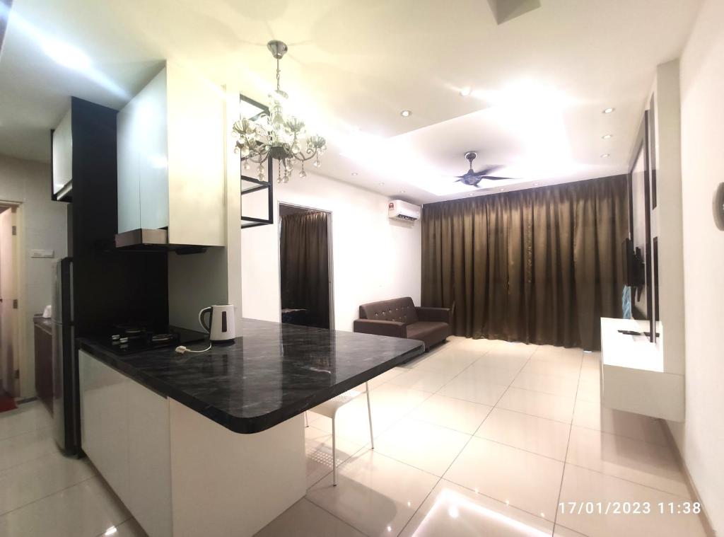Shah Suites Vista Alam photo