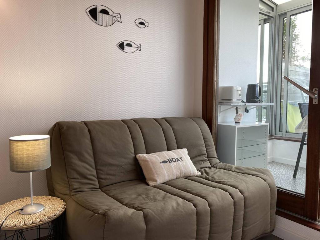 Studio avec terrasse et loggia à 400m de la plage à Perros-Guirec - FR-1-368-381 - 2