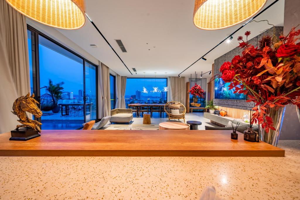 SALLY HUONG VILLA – Venue Travel