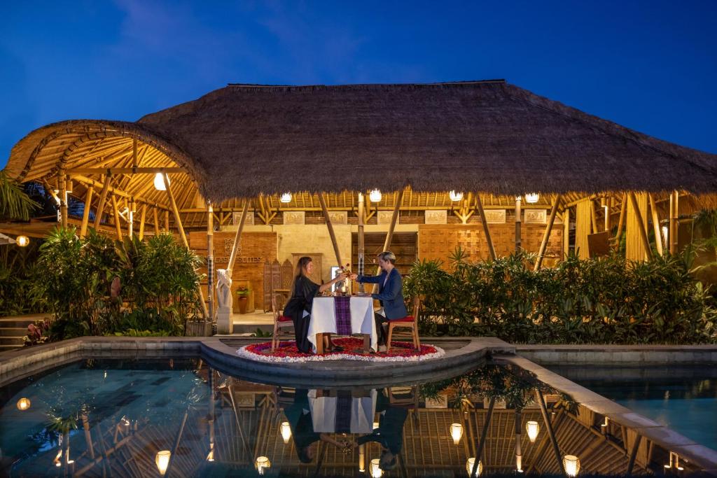 Kailash Suites by Pramana Villas photo