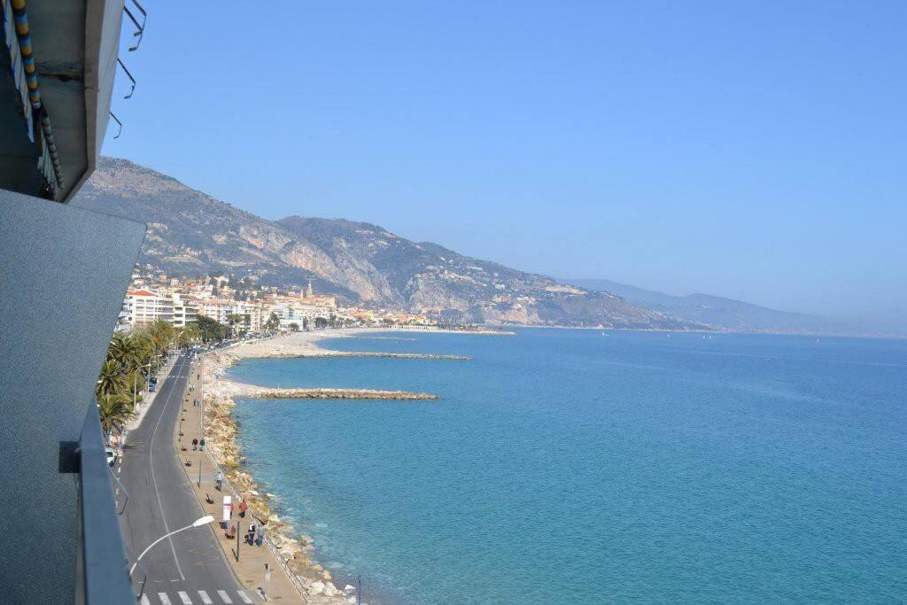 Menton front bord de mer Côte d'Azur Florentina sea view French Riviera proche Monaco Montecarlo superb studio - 4