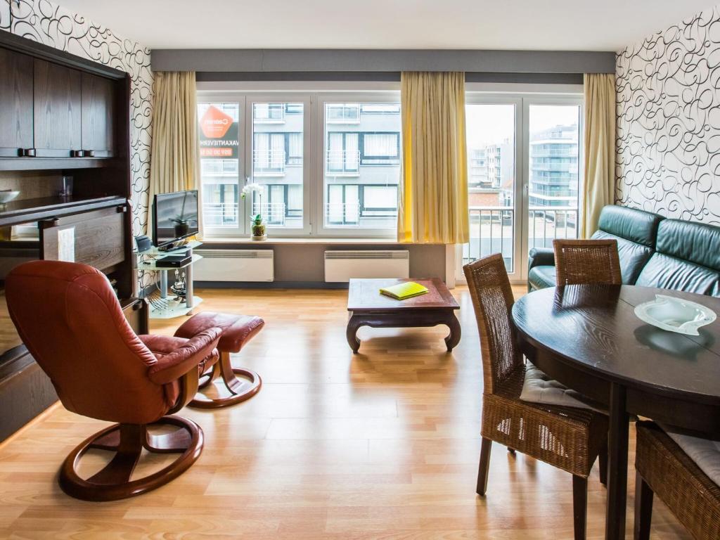 Apartment on the 6th floor with sea view, Middelkerke