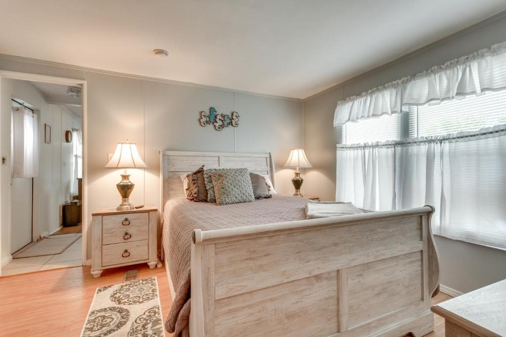Bright Pensacola Home with Backyard - Pets Welcome! photo