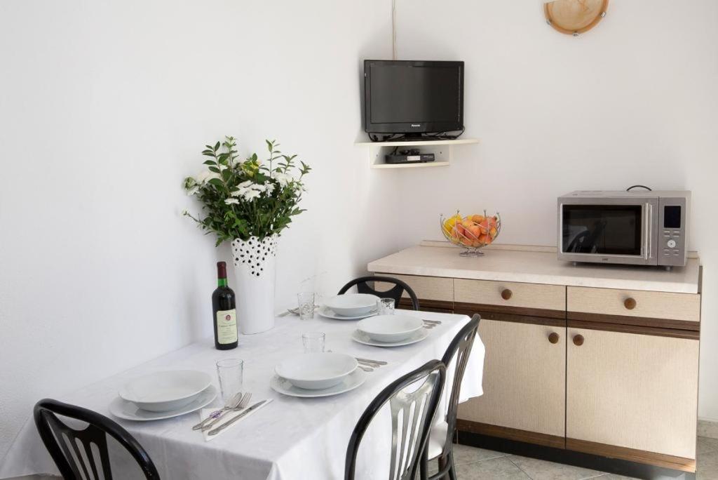 Apartment in Duce with sea view, balcony, air conditioning, WiFi 5146-6, Duče