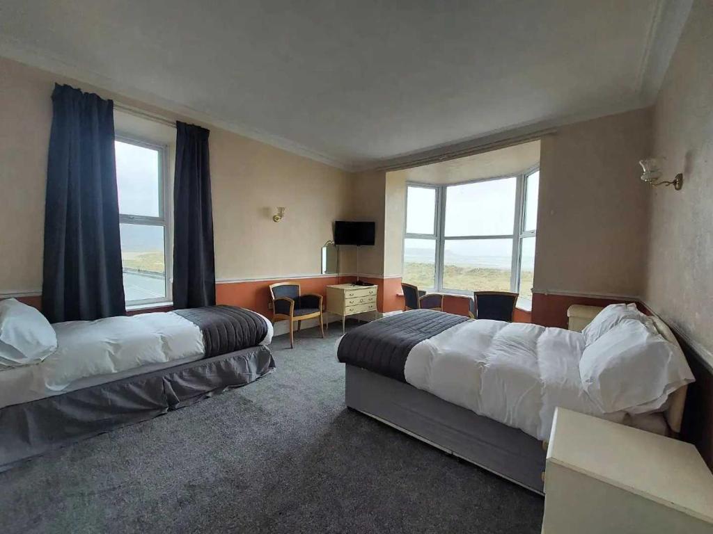 The Sandbanks, Barmouth photo 5