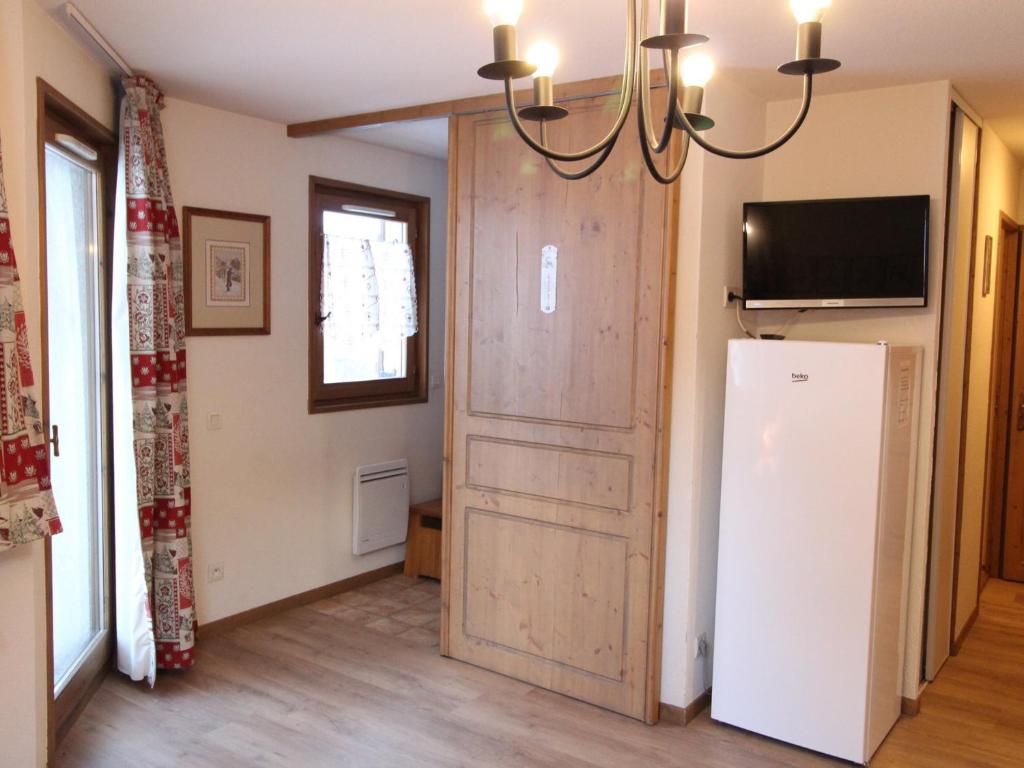 Appartement spacieux à Lanslevillard avec balcon et parking - FR-1-508-51 - 5