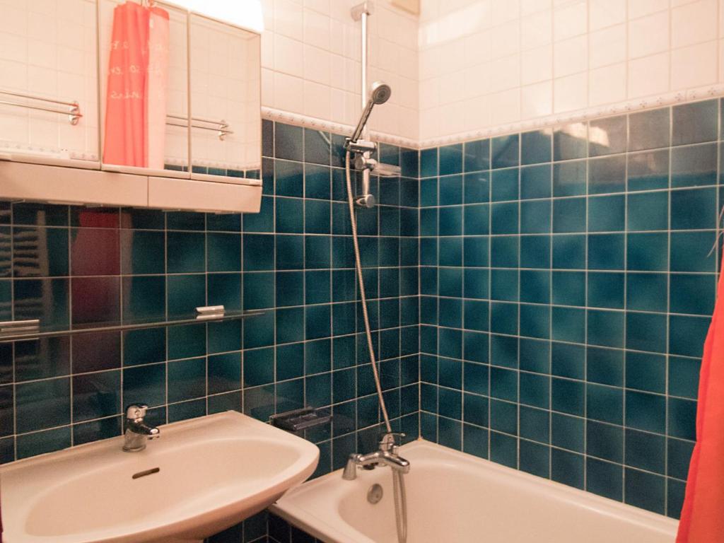 Appartement chaleureux à 300m des pistes, 5 personnes, balcon, draps, parking - FR-1-508-228 - 4