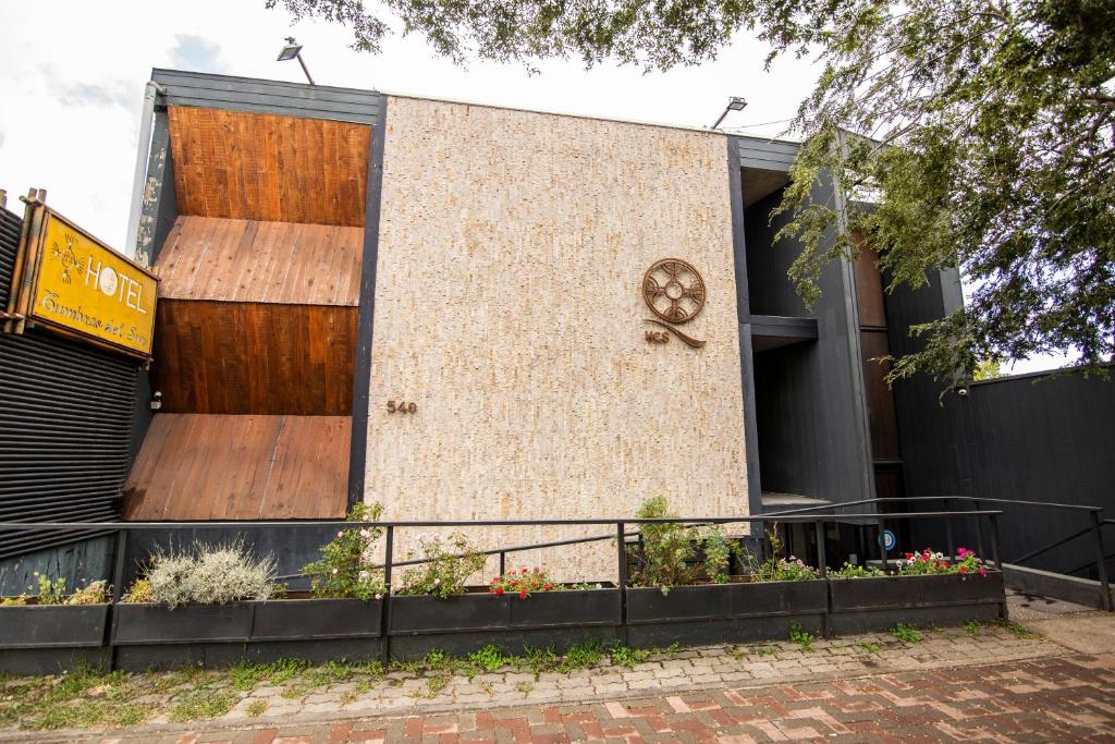 Hotel Cumbres del Sur — Hotel in Pucon