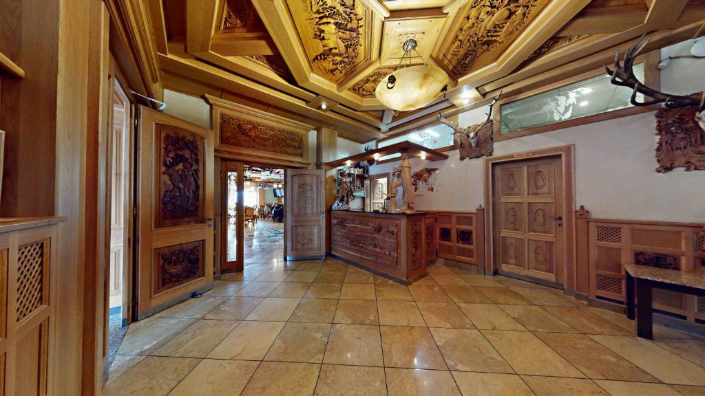 Hotel Diana photo