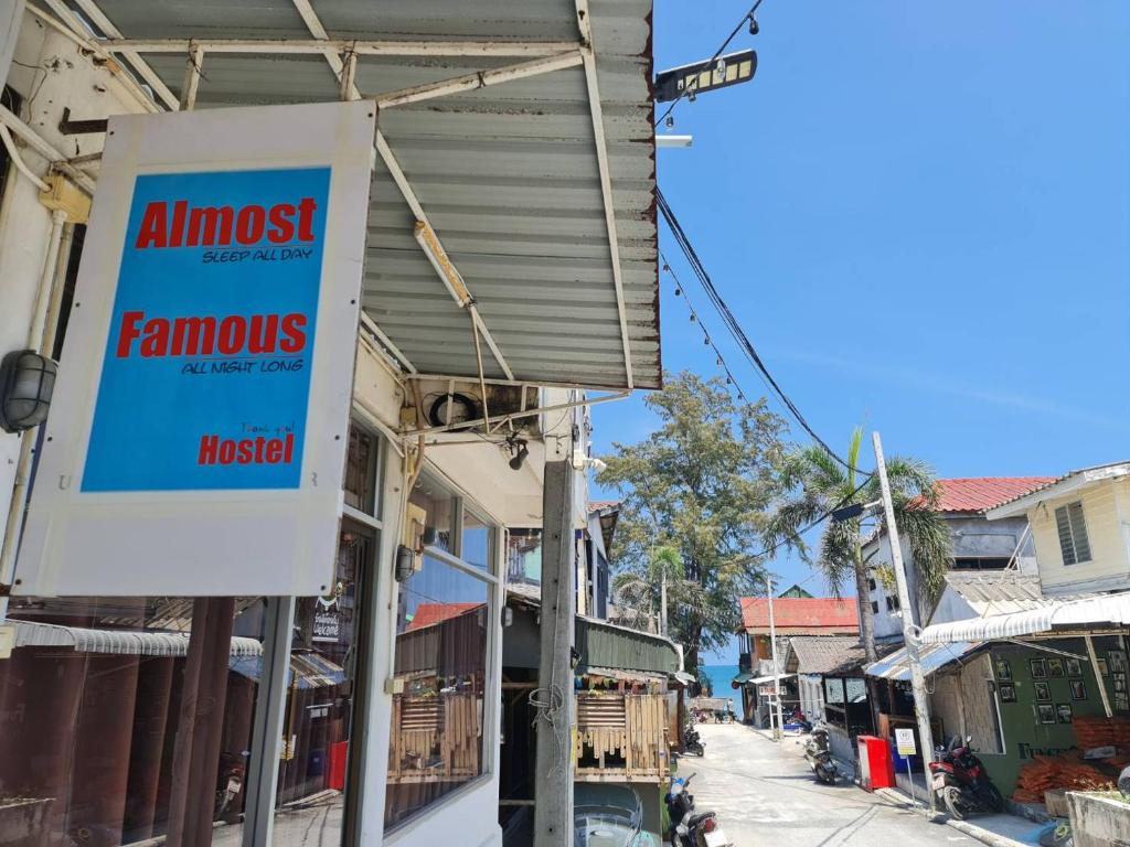 Almost Famous Hostel, Haad Rin