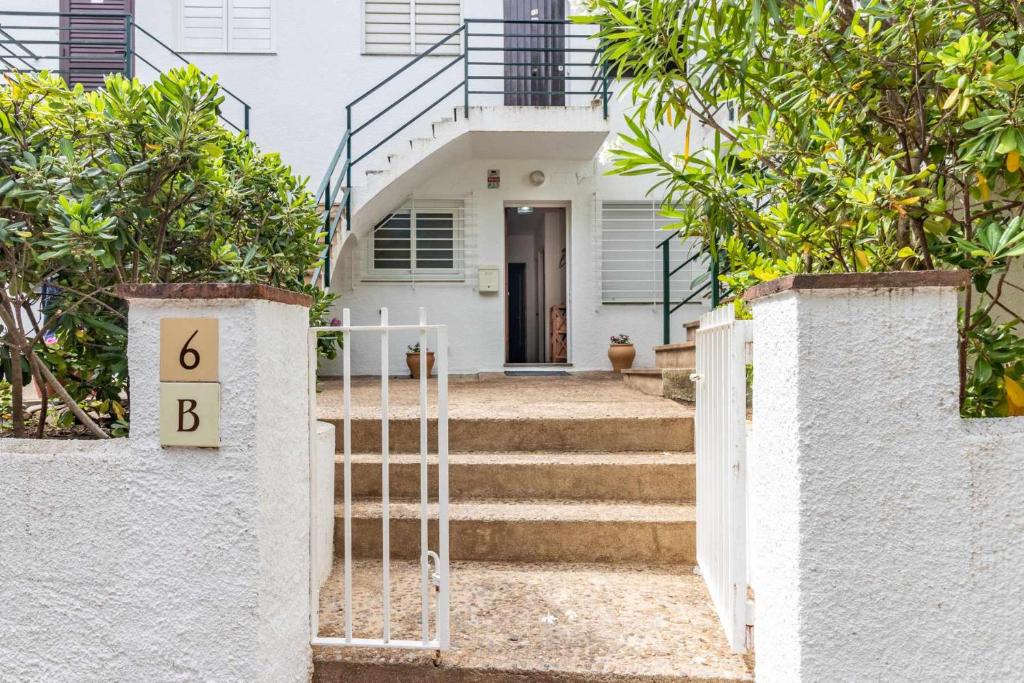 Carboneras 59 – Bonito apartamento con terraza - 2