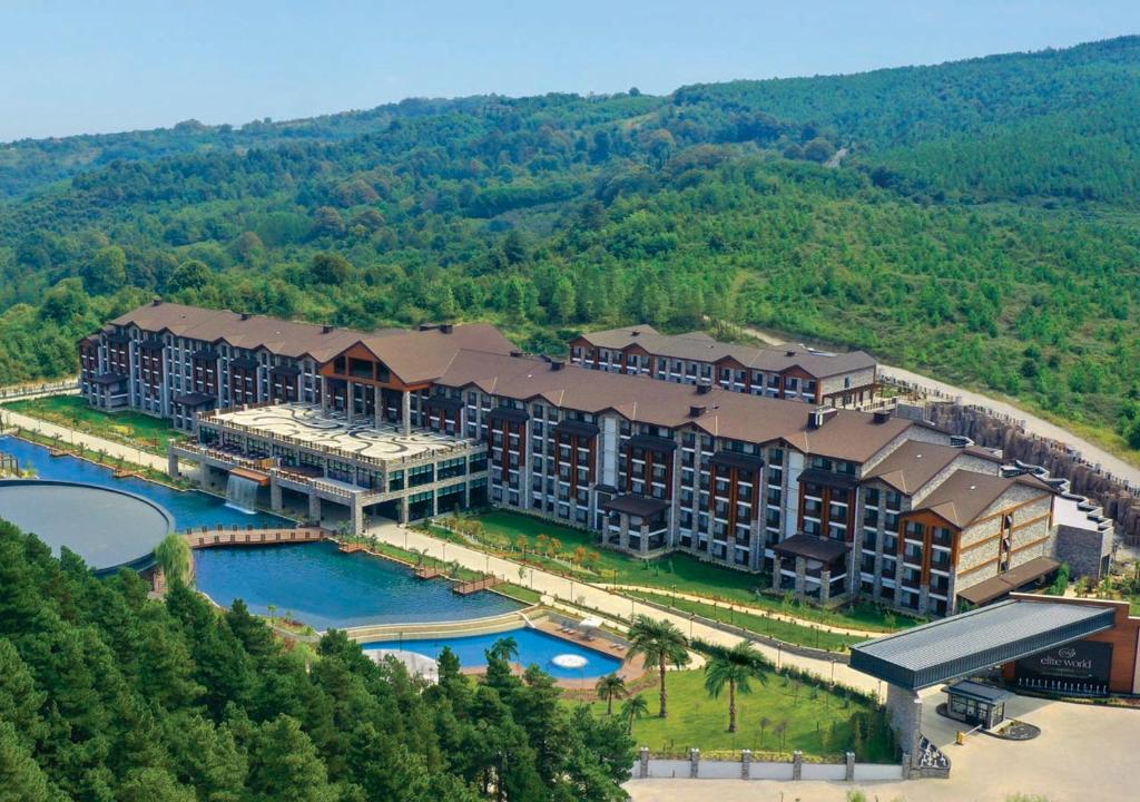 Elite World Grand Sapanca Hotel — Hotel in Sapanca