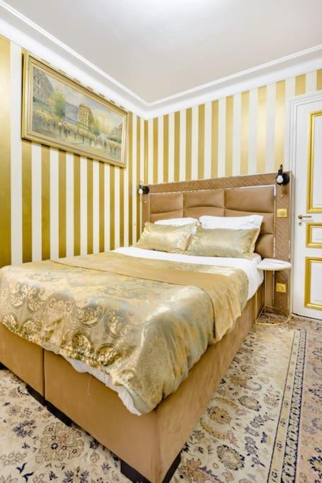 Premium studio 2 minutes walk from Champs-Elysees - 4