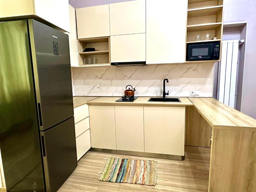 Bina orbeliantan, Tbilisi