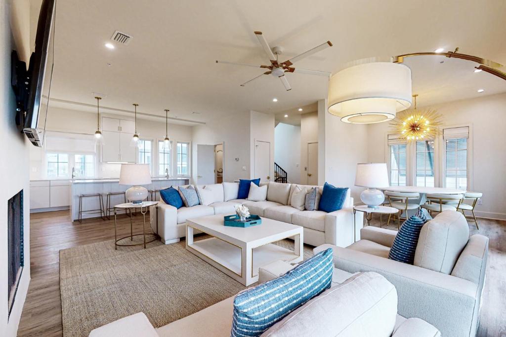 Spacious Oasis, Orange Beach