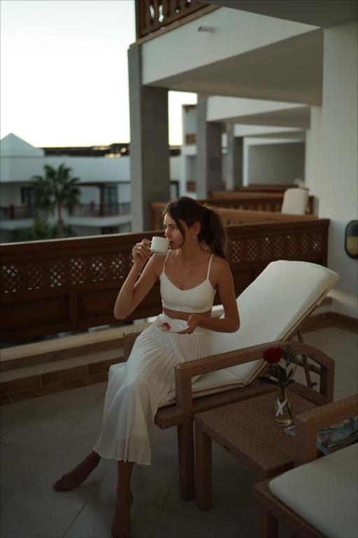 Princesa Yaiza Suite Hotel Resort — Hotel building in Playa Blanca, Canary Islands