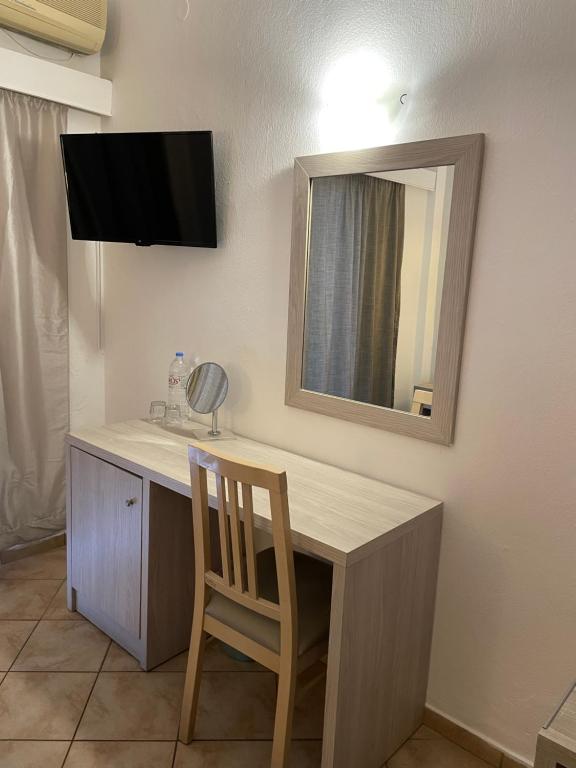 Aristea Hotel — Hotel rooms in Elounda