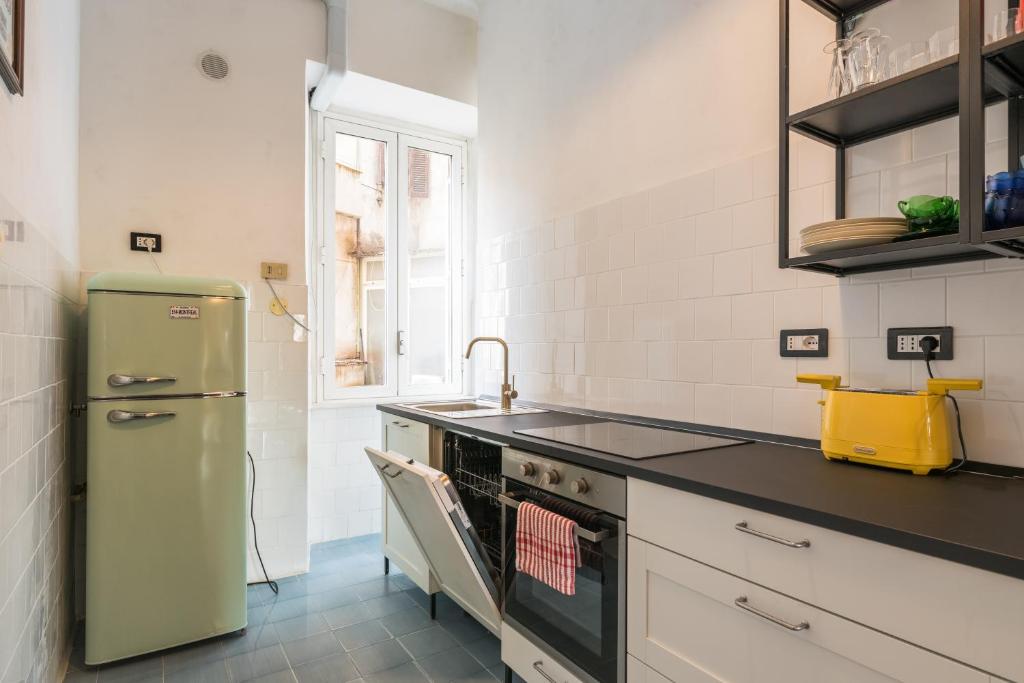 Stylish Pigneto Apartment - 5