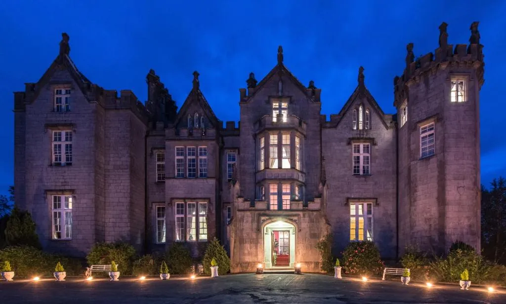 Kinnitty Castle Hotel, hotel in Kinnitty