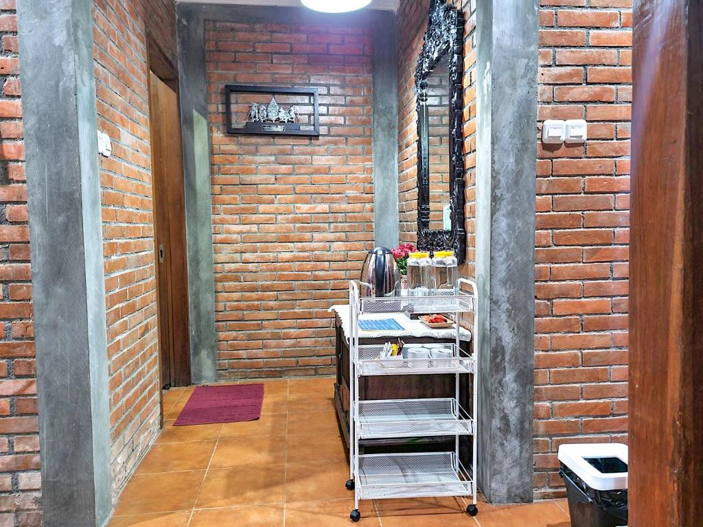 Ndalem Suryo Saptono Guest House