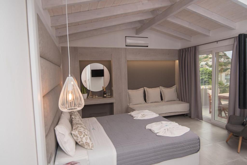 Superior Triple Room with Sea View