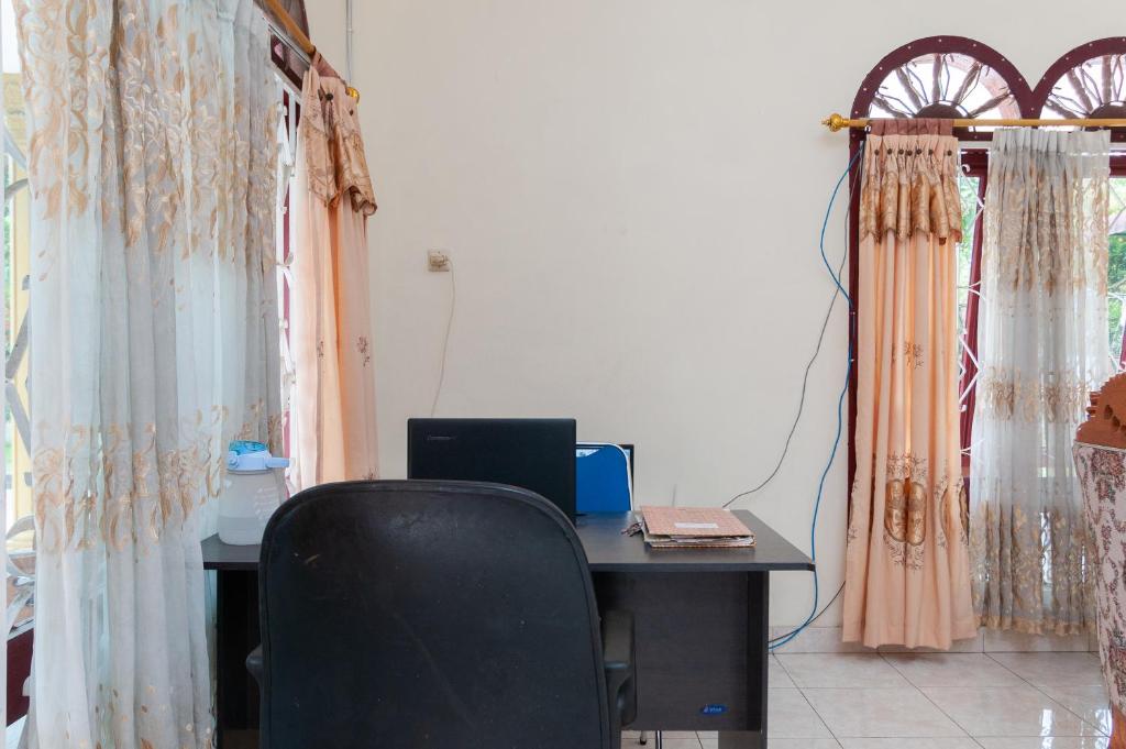 OYO 2916 Op Samuel Homestay photo
