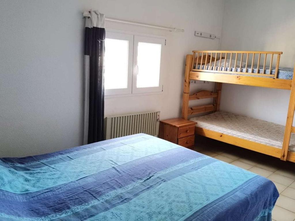 Duplex climatisé avec terrasse, 6 couchages, cuisine équipée, barbecue et parking à Marseillan - FR-1-326-470 - 2