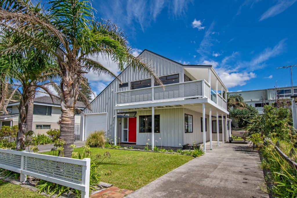 Retreat at Tapeka Point - Russell Holiday Home, Russell