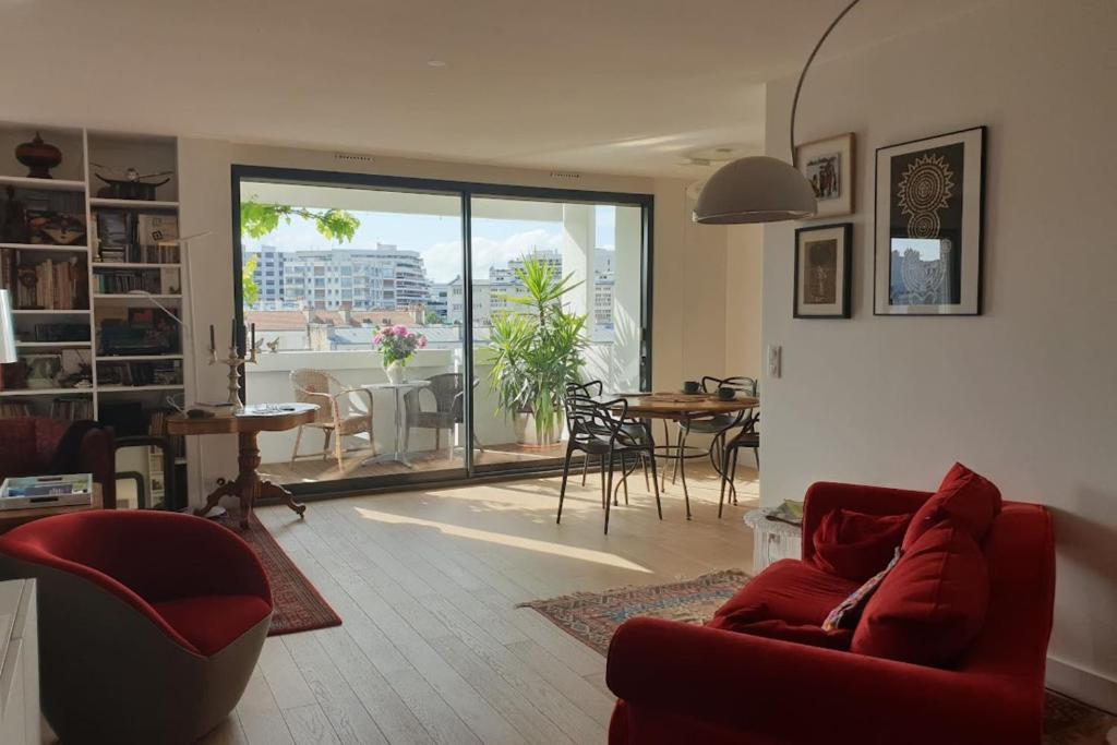 Apt quiet and bright with large terrace - 3