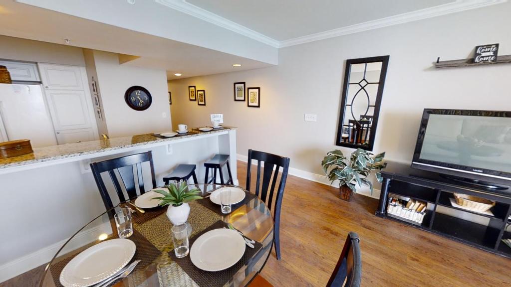 Emerald Beach 2332, Panama City Beach