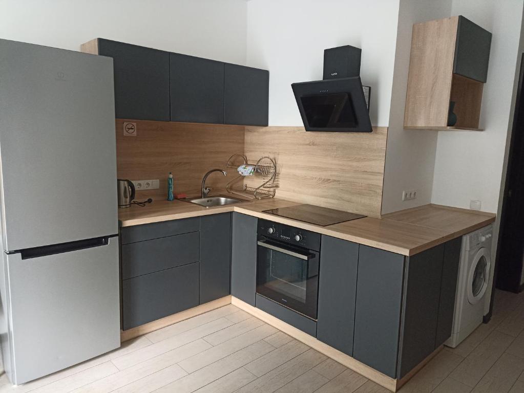 Apartment on Fesenkovskaya 15, Charkov