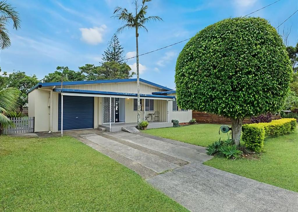 Nonna and Pops, Mylestom