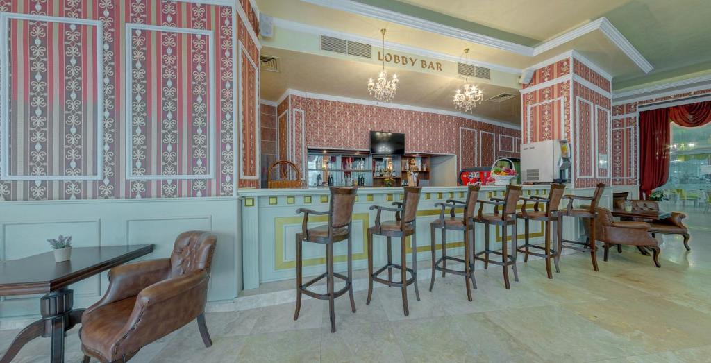 Mena Palace Hotel - All Inclusive — Sunny Beach, Burgas Region