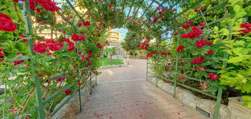 Mena Palace Hotel - All Inclusive — Sunny Beach, Burgas Region