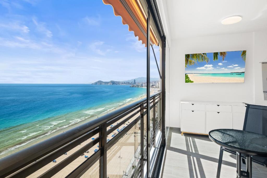 Cachirulo Deluxe Apartment 12-C Levante Beach - 3