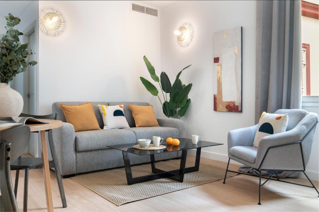 Suites Maestranza - Santas Patronas by Magno Apartments - 3