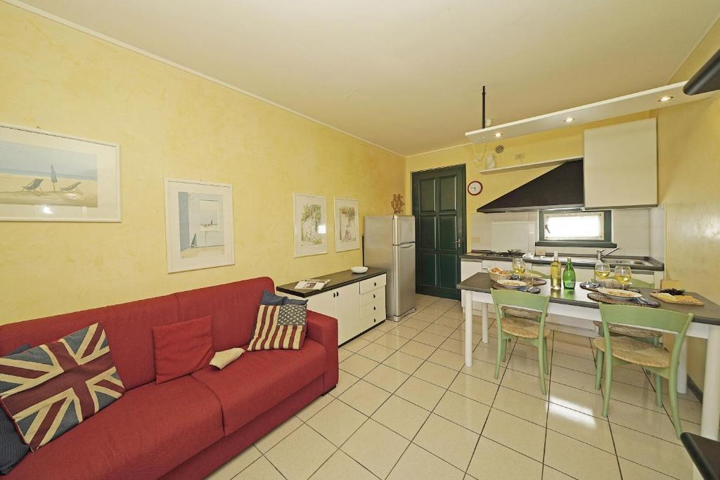 Il Porticciolo P1-12 by Wonderful Italy - 3