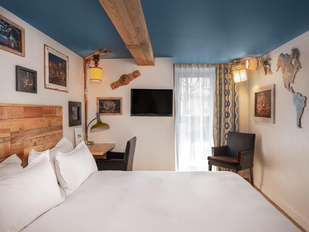 Paris Hotel Edgar room