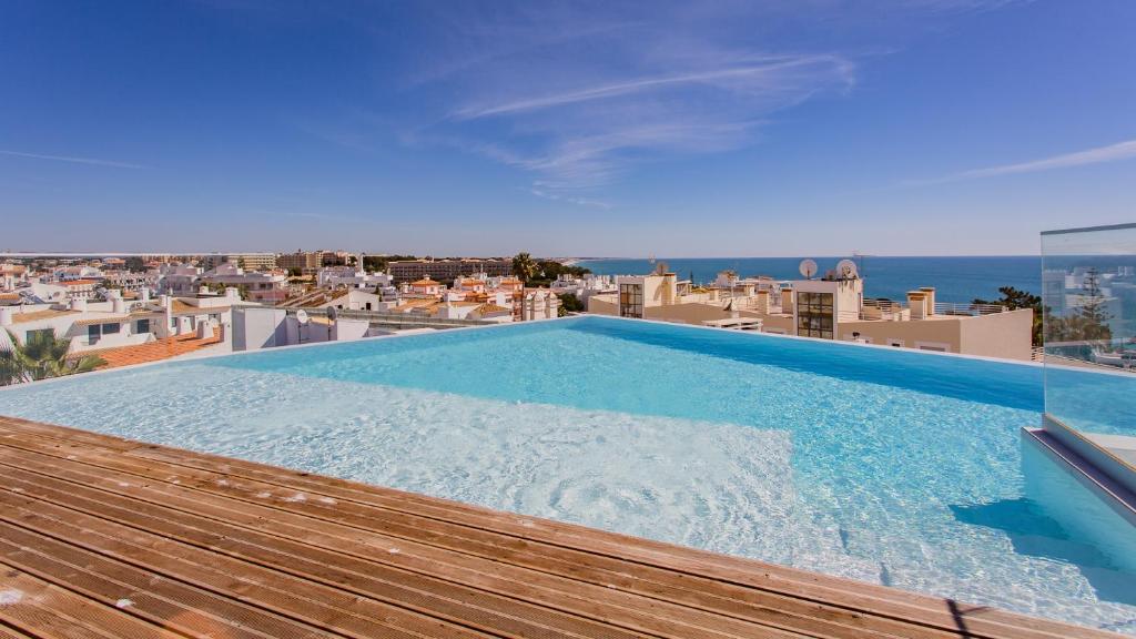 Dream Apartment W/Pool & Balcony by LovelyStay, Albufeira