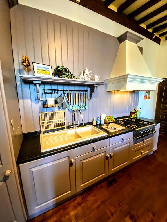 Centrally Located Sarlat Apartment with Medieval Town Views - 5