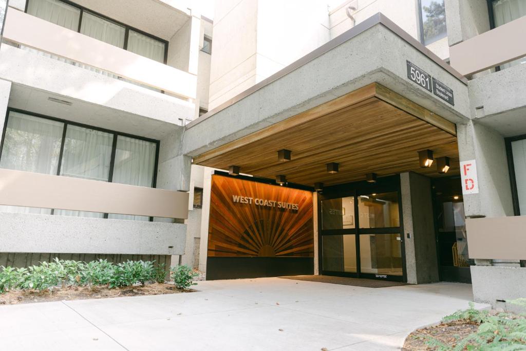 West Coast Suites at UBC 대표 이미지