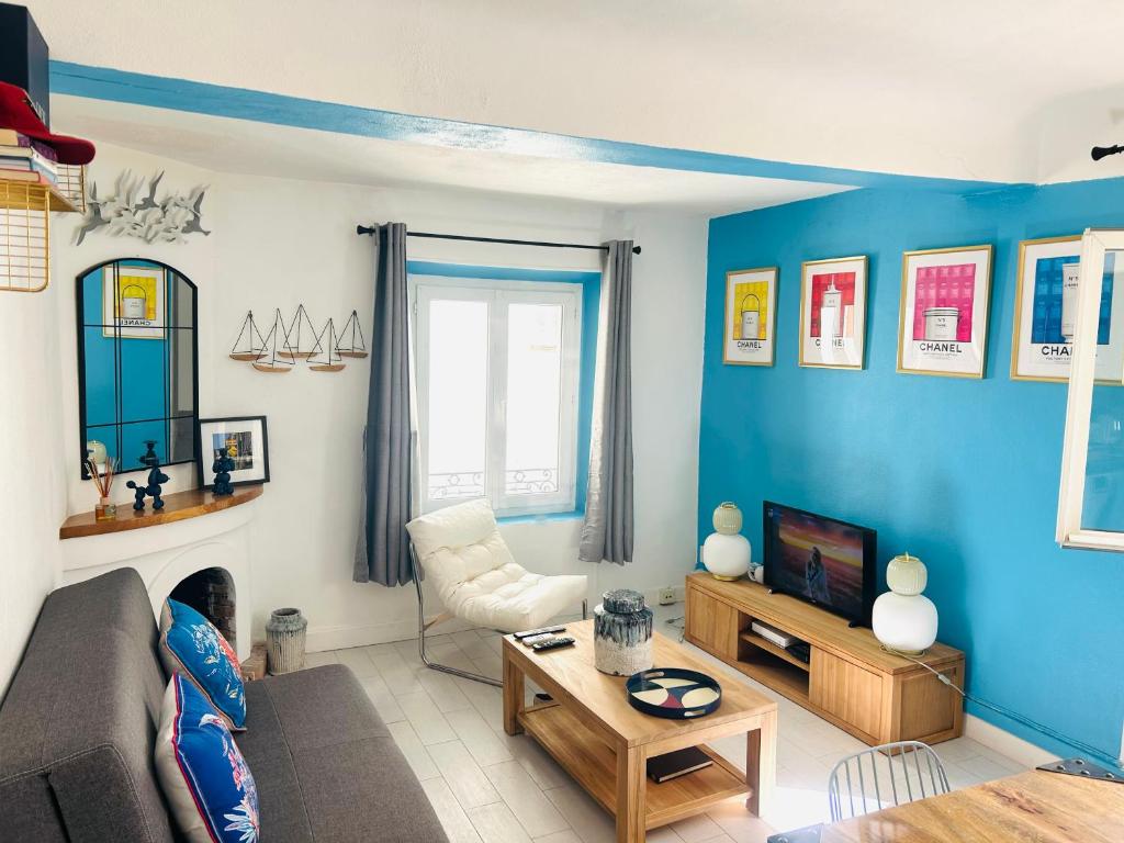 Cannes 2PC Port Palais Meynadier Forville - 1