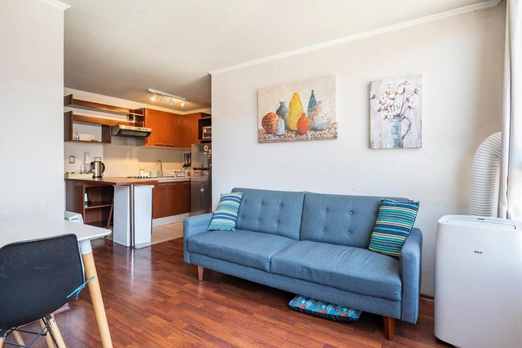 Céntrico Departamento en Metro Parque Bustamante - 1