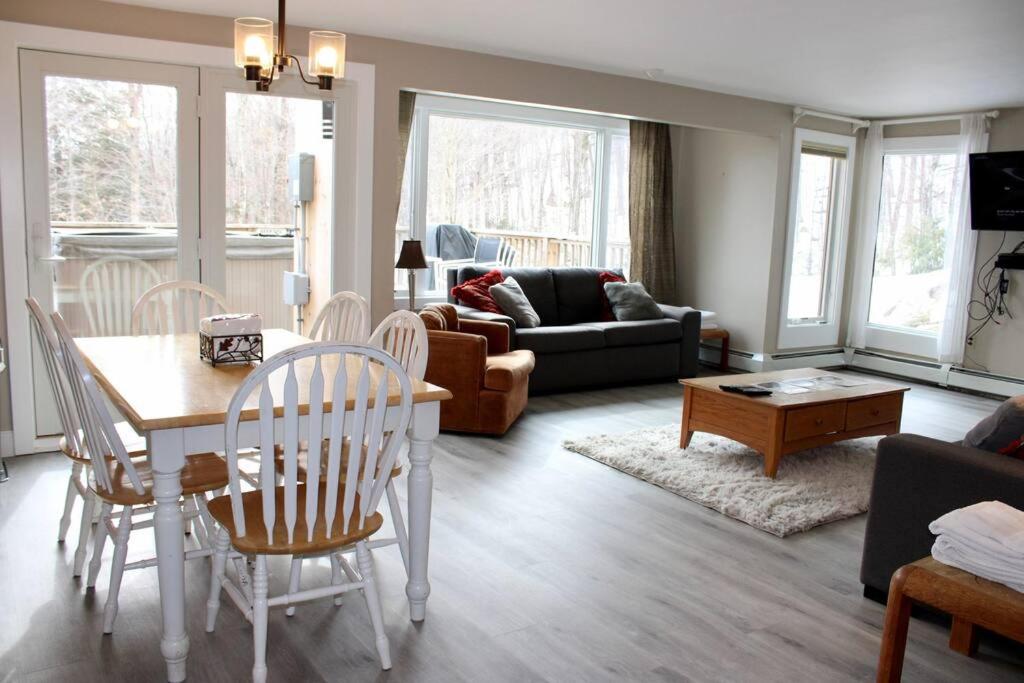 Condo #5 Slopeside One Bedroom with Sauna and Hot tub, Killington