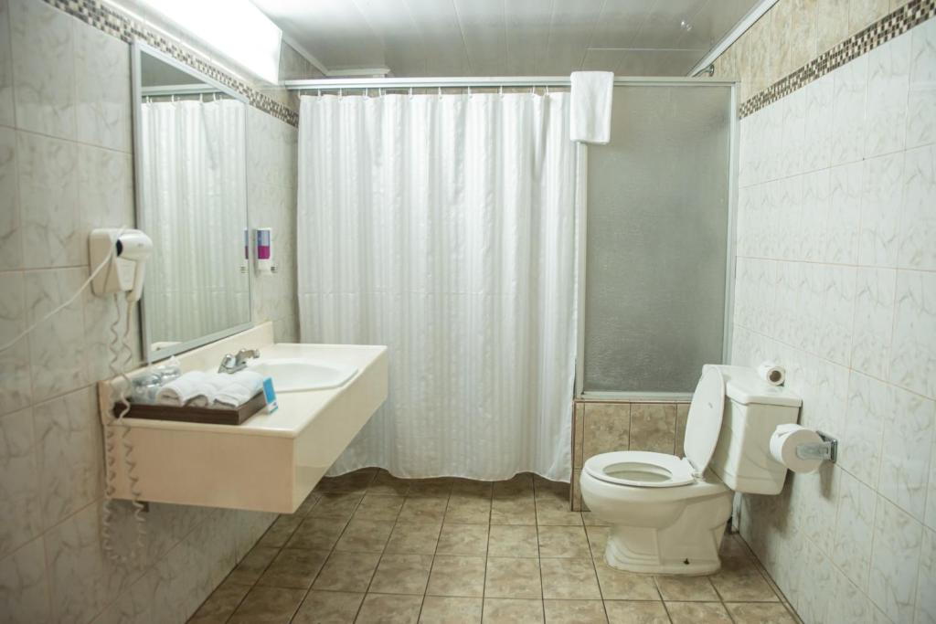 Airport Hotel Costa Rica photo