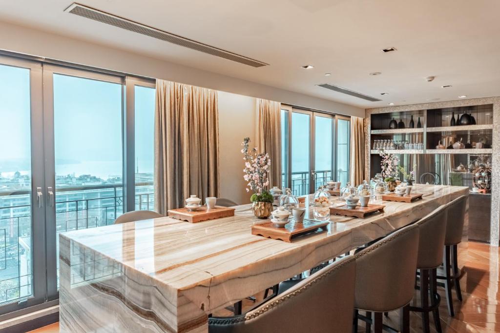 Surrounding environment, Midtown Shangri-La, Hangzhou in Hangzhou