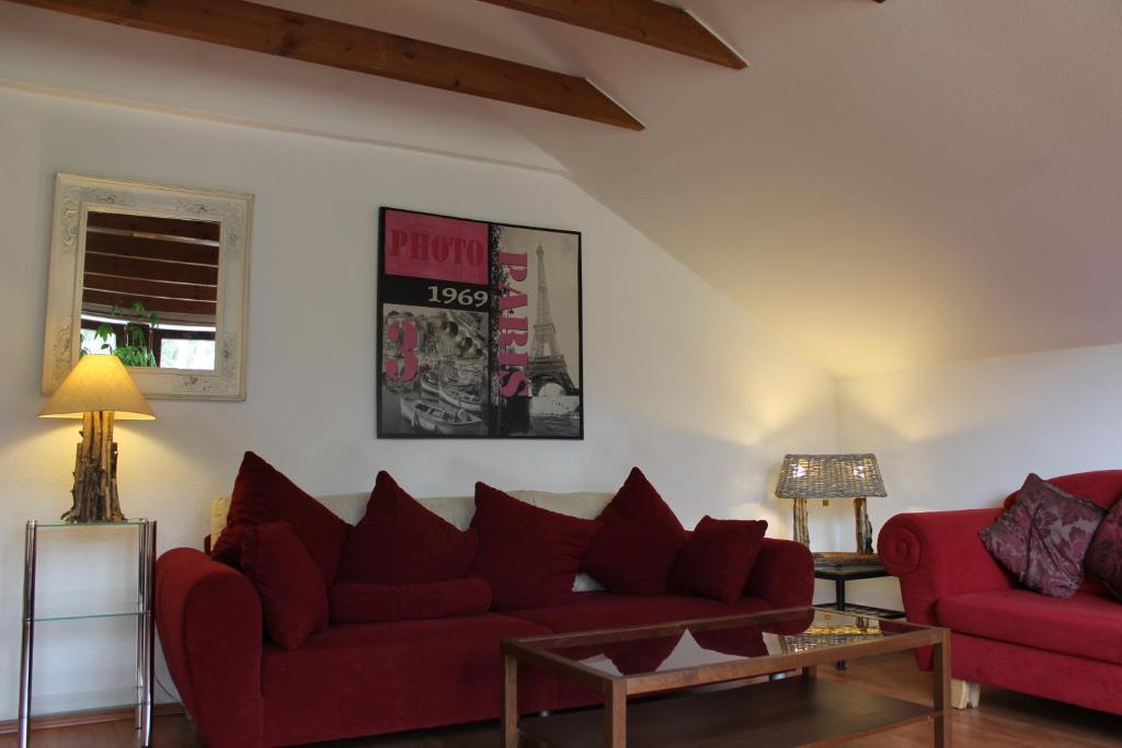 Apartment Ramersdorf — Hotel in Bonn