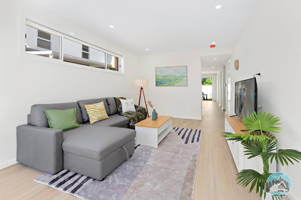 Aircabin｜Schofield｜Lovly Comfy｜4 Bed House Parking