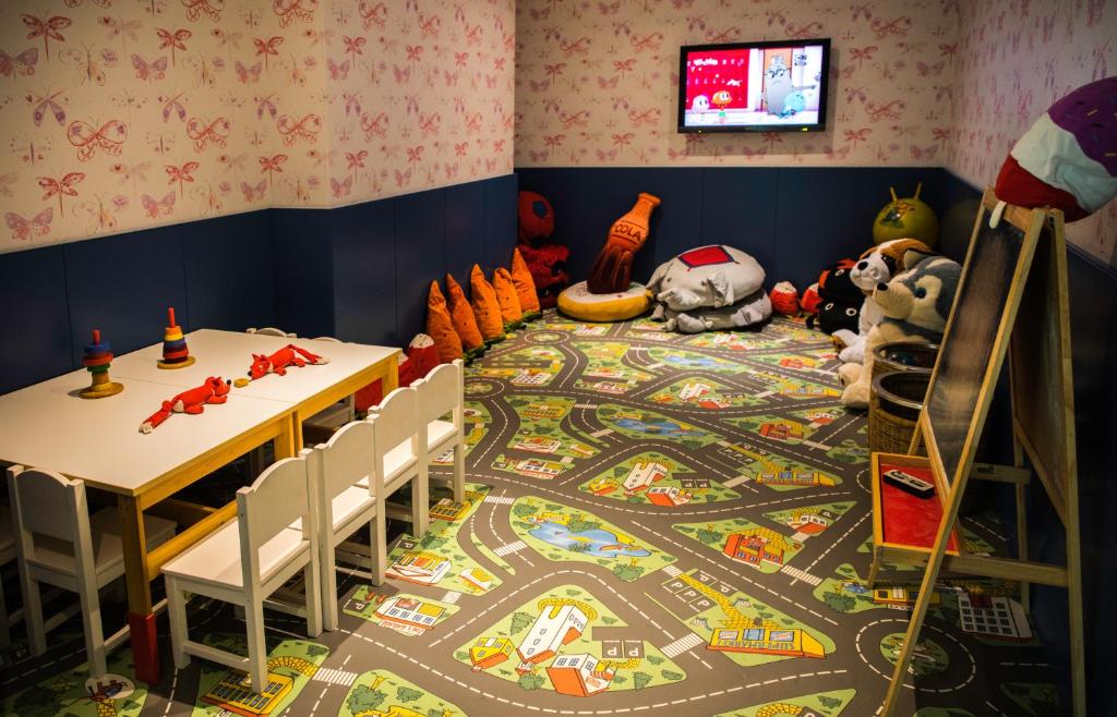 Kid’s club